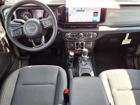 New 2025 Jeep Gladiator Willys image 3