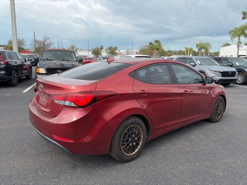 Used 2016 Hyundai Elantra SE image 7