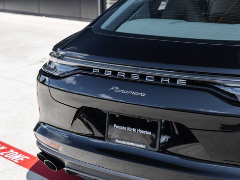 Certified 2023 Porsche Panamera 4 Platinum Edition AWD/4WD image 15