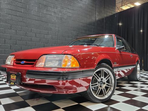Used 1990 Ford Mustang LX image 3