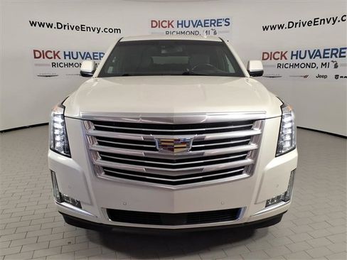 Used 2015 Cadillac Escalade ESV Platinum image 2