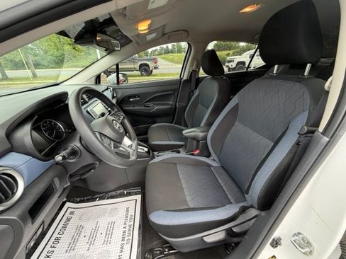 Used 2024 Nissan Versa SV w/ Trunk Package FWD image 29