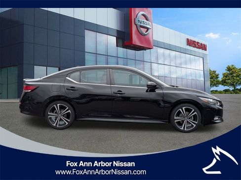 Certified 2022 Nissan Sentra SR w/ Electronics Package image 6