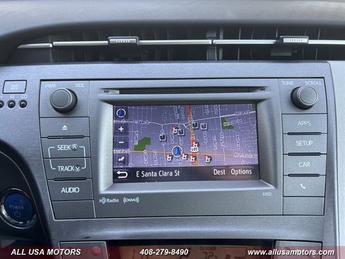 Used 2013 Toyota Prius Three image 33