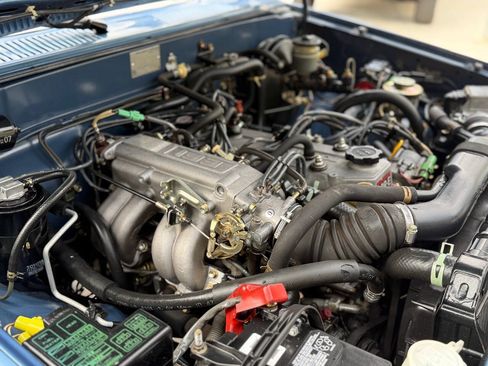Used 1988 Toyota Pickup 4x4 Regular Cab image 63