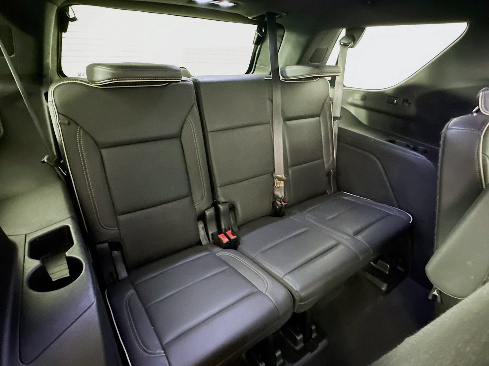 Used 2023 GMC Yukon SLT AWD/4WD image 28