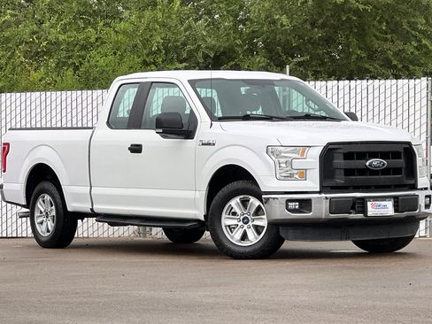 Used 2016 Ford F150 XL w/ Equipment Group 101A Mid RWD image 2