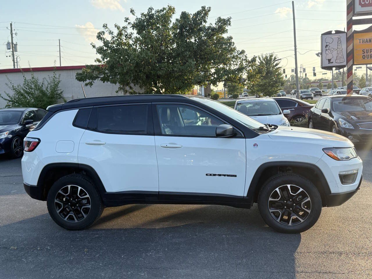 Used 2020 Jeep Compass Trailhawk AWD/4WD image 4