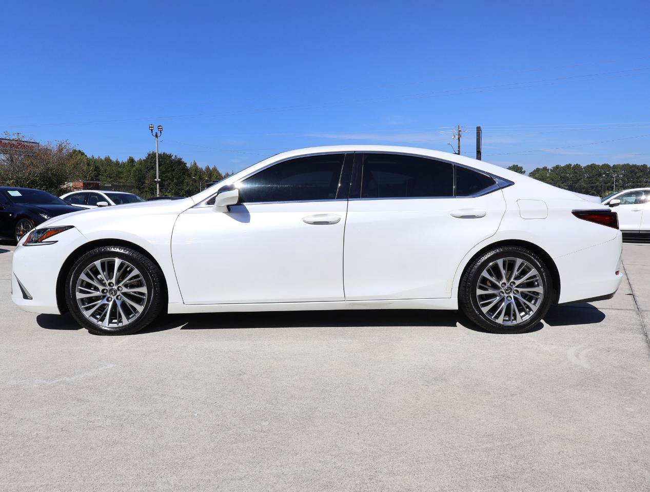 Used 2019 Lexus ES 350 w/ Accessory Package 2 FWD image 3