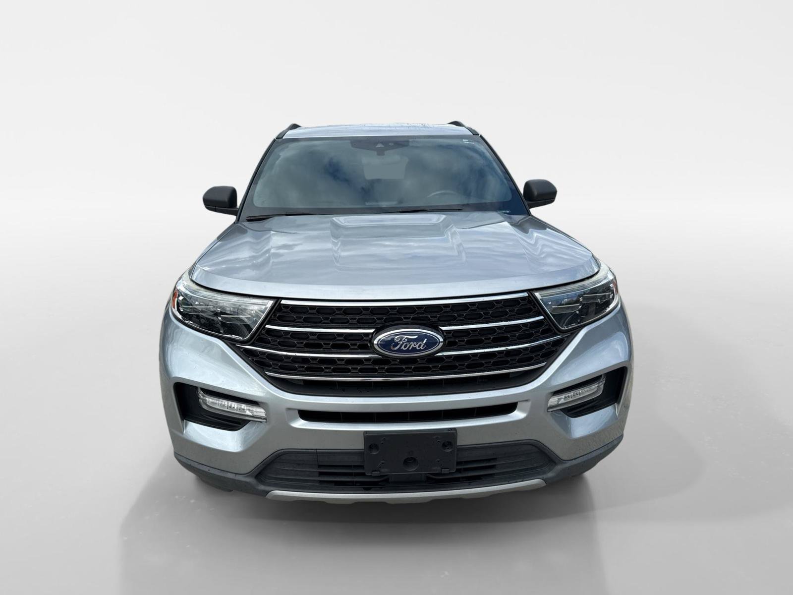 Used 2020 Ford Explorer XLT w/ Equipment Group 202A RWD image 8