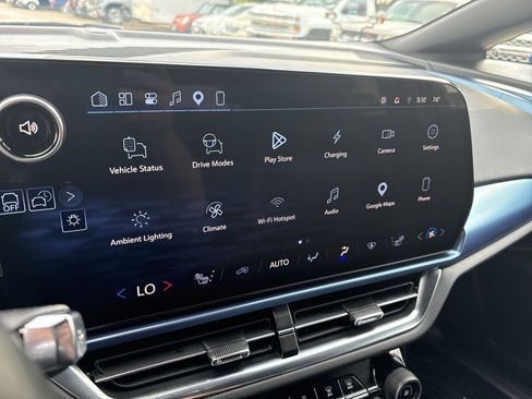 Used 2025 Chevrolet Equinox EV LT w/ Convenience Package FWD image 22
