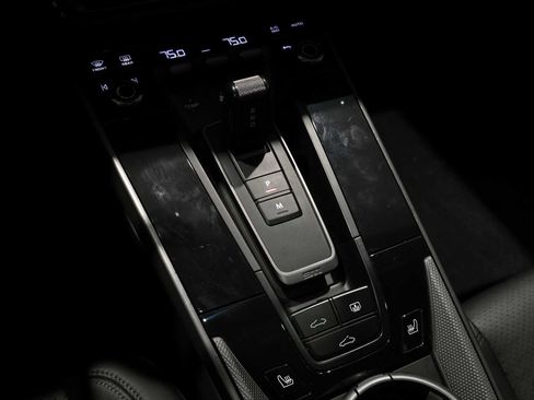 Used 2020 Porsche 911 Carrera w/ Sport Chrono Package image 27