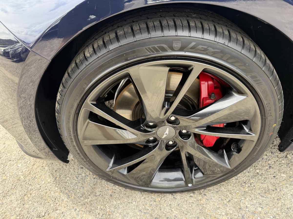 Used 2023 Genesis G70 3.3T image 6