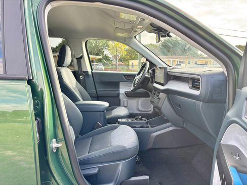 Used 2025 Ford Maverick XLT w/ XLT Luxury Package image 9