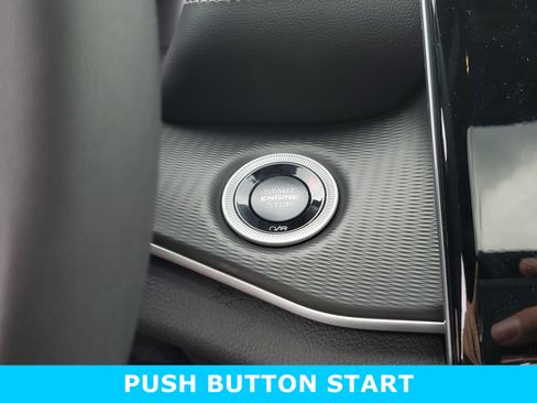 New 2025 Jeep Grand Cherokee L Altitude image 17