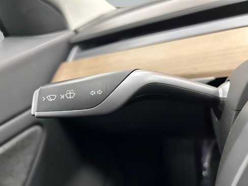 Used 2018 Tesla Model 3 Long Range image 16