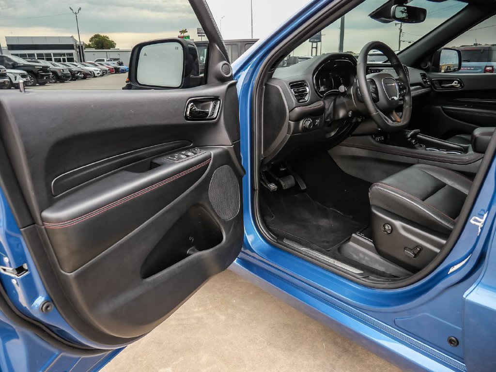 Used 2025 Dodge Durango GT AWD/4WD image 36