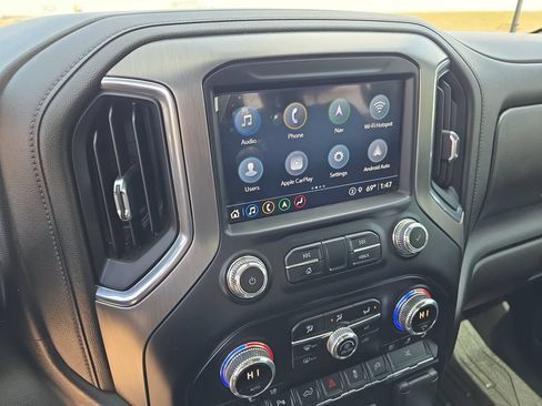 Used 2022 GMC Sierra 3500 Denali AWD/4WD image 22