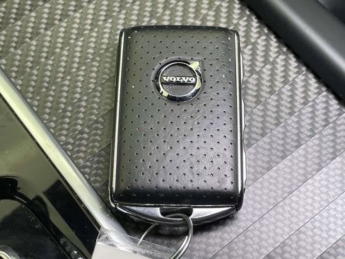 Used 2019 Volvo XC90 T6 R-Design w/ Advanced Package image 44