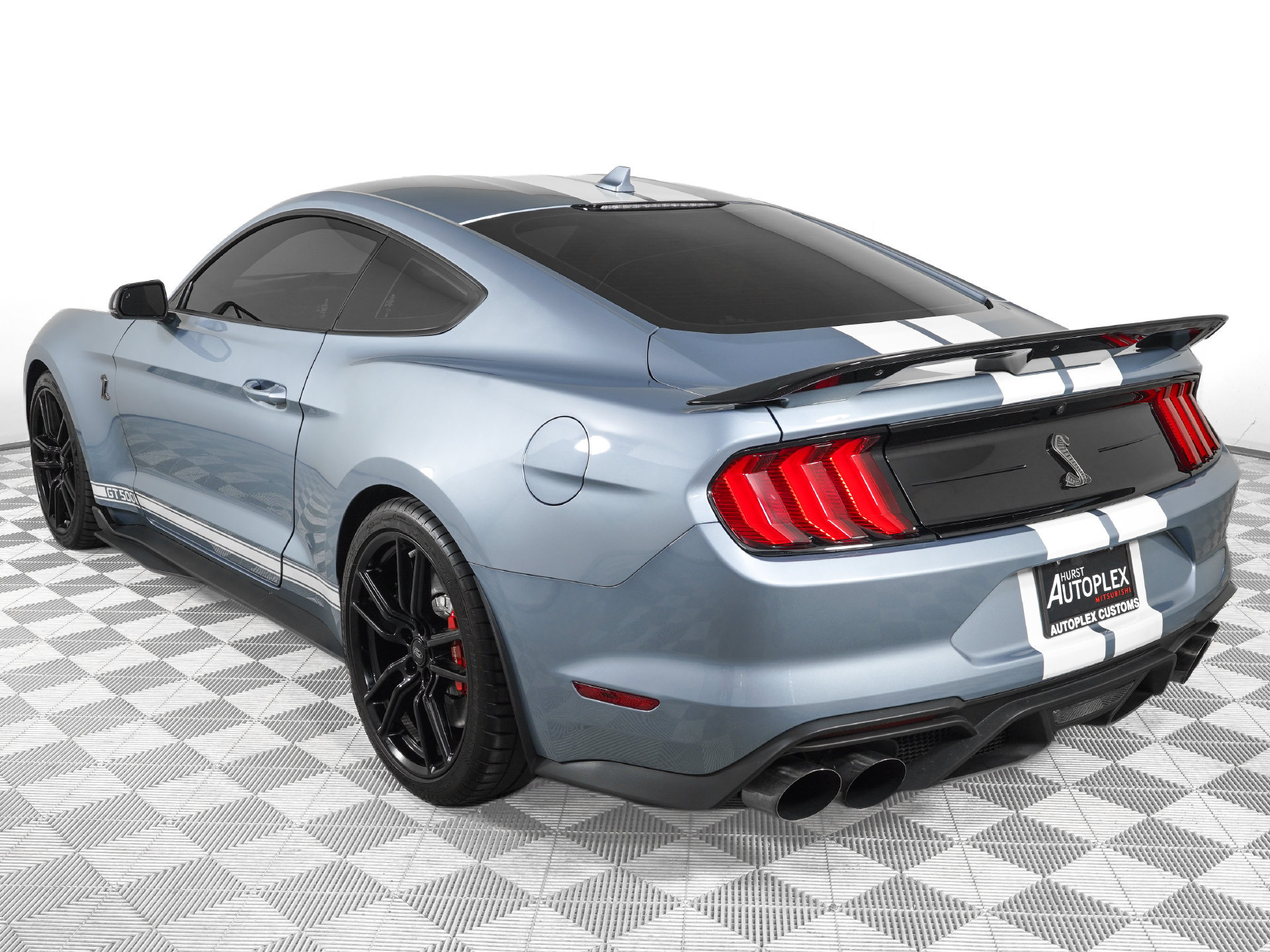 Used 2022 Ford Mustang Shelby GT500 w/ Technology Package RWD image 7