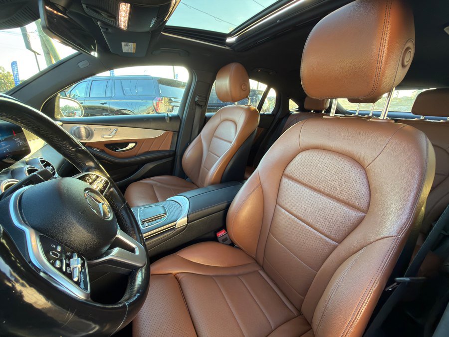 Used 2020 Mercedes-Benz GLC 300 4MATIC Coupe image 27