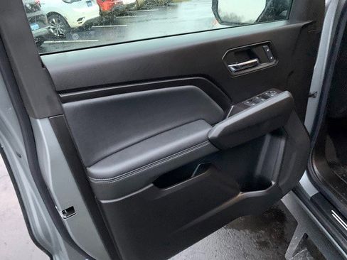 Certified 2024 GMC Canyon Elevation w/ Elevation Premium Package image 16