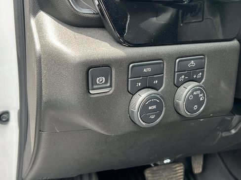 Used 2025 Chevrolet Silverado 1500 LT w/ Protection Package AWD/4WD image 11