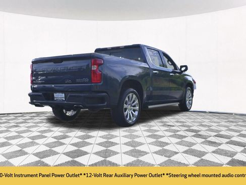 Used 2019 Chevrolet Silverado 1500 High Country w/ Technology Package image 18
