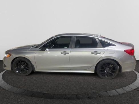 Used 2022 Honda Civic Sport image 6