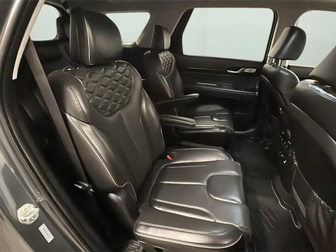Used 2022 Hyundai Palisade Limited image 14
