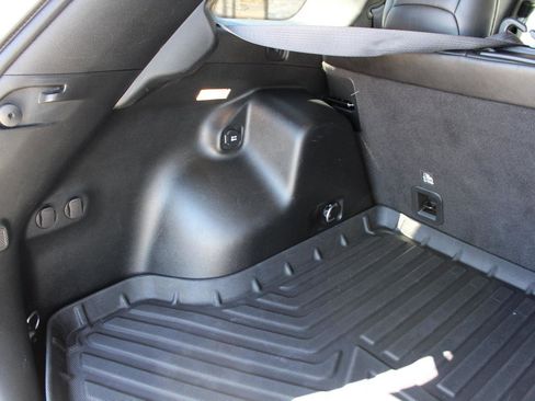 Used 2022 Jeep Cherokee Latitude w/ Sun & Sound Group AWD/4WD image 52