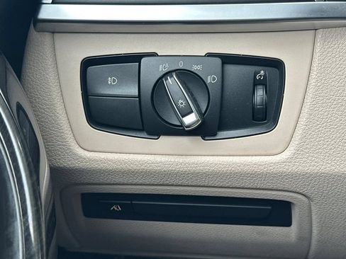 Used 2018 BMW 330i Sedan RWD image 30