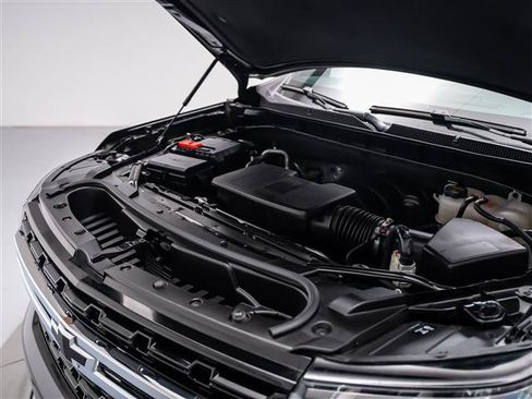 Used 2024 Chevrolet Tahoe LS AWD/4WD image 10