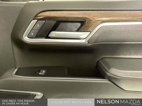 Used 2025 GMC Sierra 1500 Elevation image 20