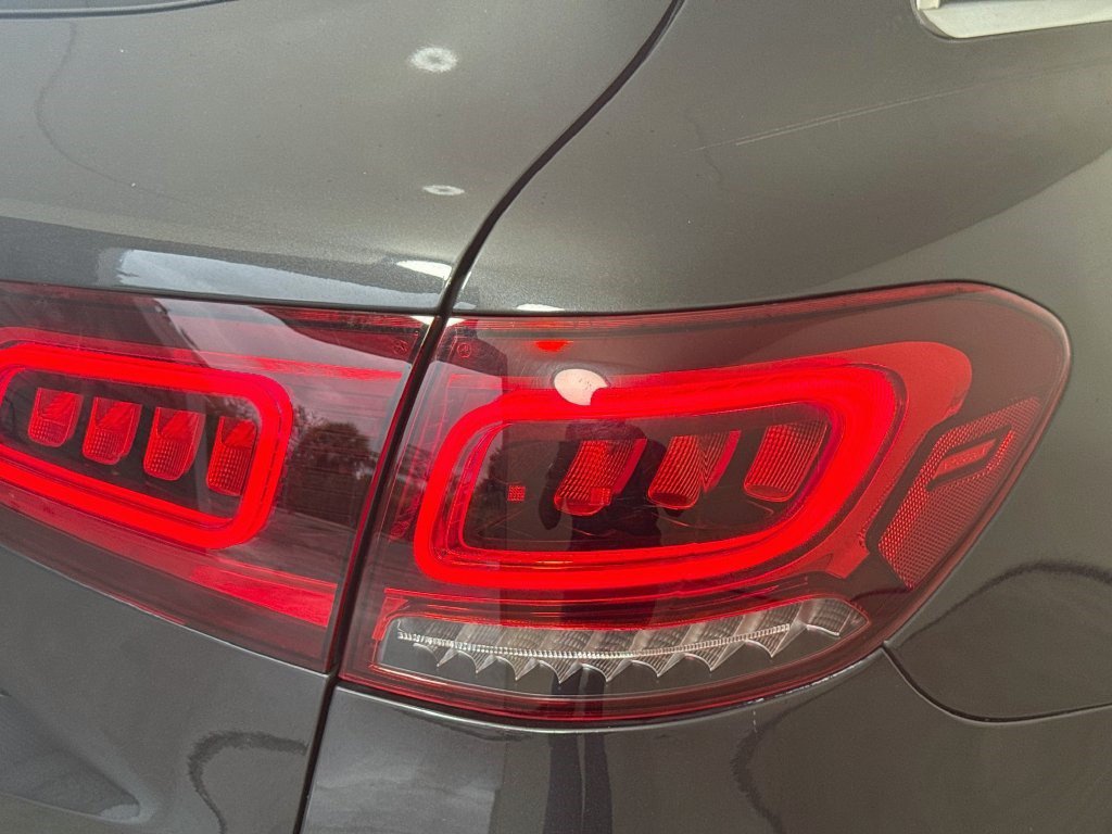 Used 2020 Mercedes-Benz GLC 300 image 32