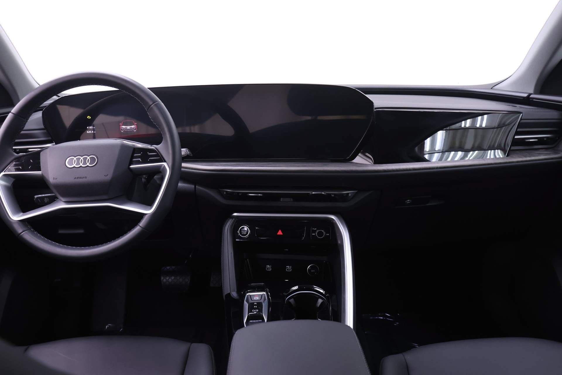 Certified 2025 Audi Q5 Premium AWD/4WD image 8