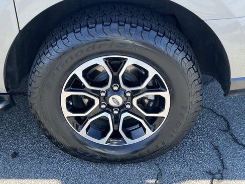 Used 2022 Ford Expedition Max XLT image 19