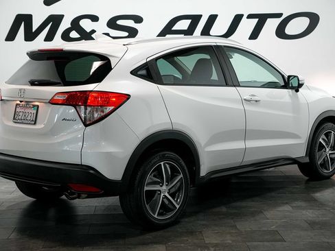 Used 2021 Honda HR-V EX image 4