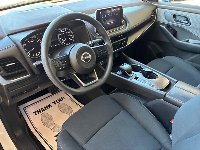 Used 2023 Nissan Rogue S FWD image 11