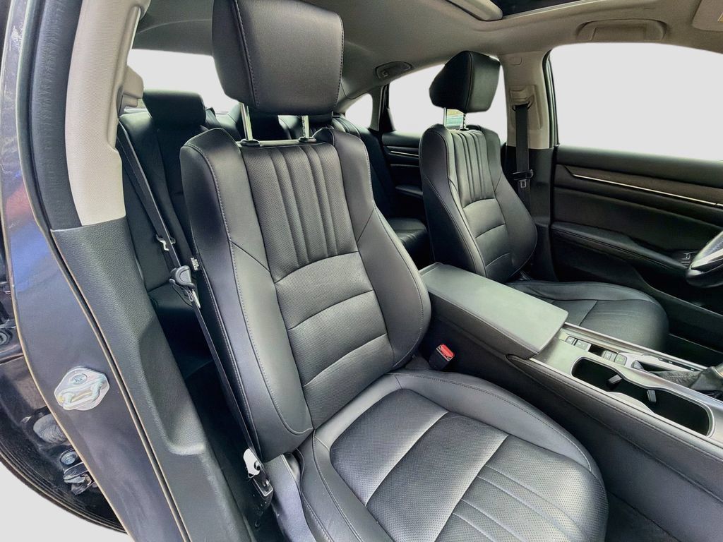 Used 2021 Honda Accord EX-L image 31