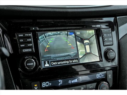 Used 2015 Nissan Rogue SL w/ SL Premium Package image 22