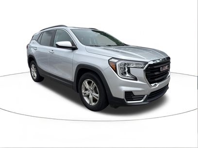 Used 2022 GMC Terrain SLE w/ Driver Convenience Package