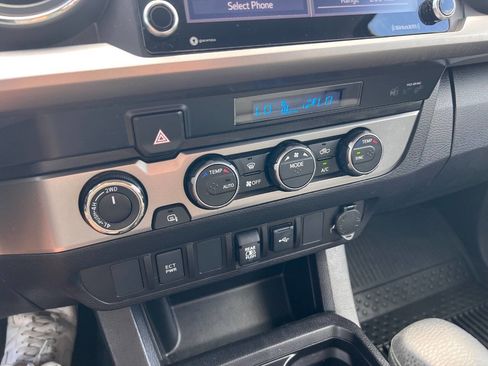 Used 2021 Toyota Tacoma SR5 image 19