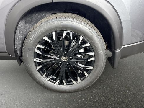 New 2026 Nissan Rogue SV FWD image 31