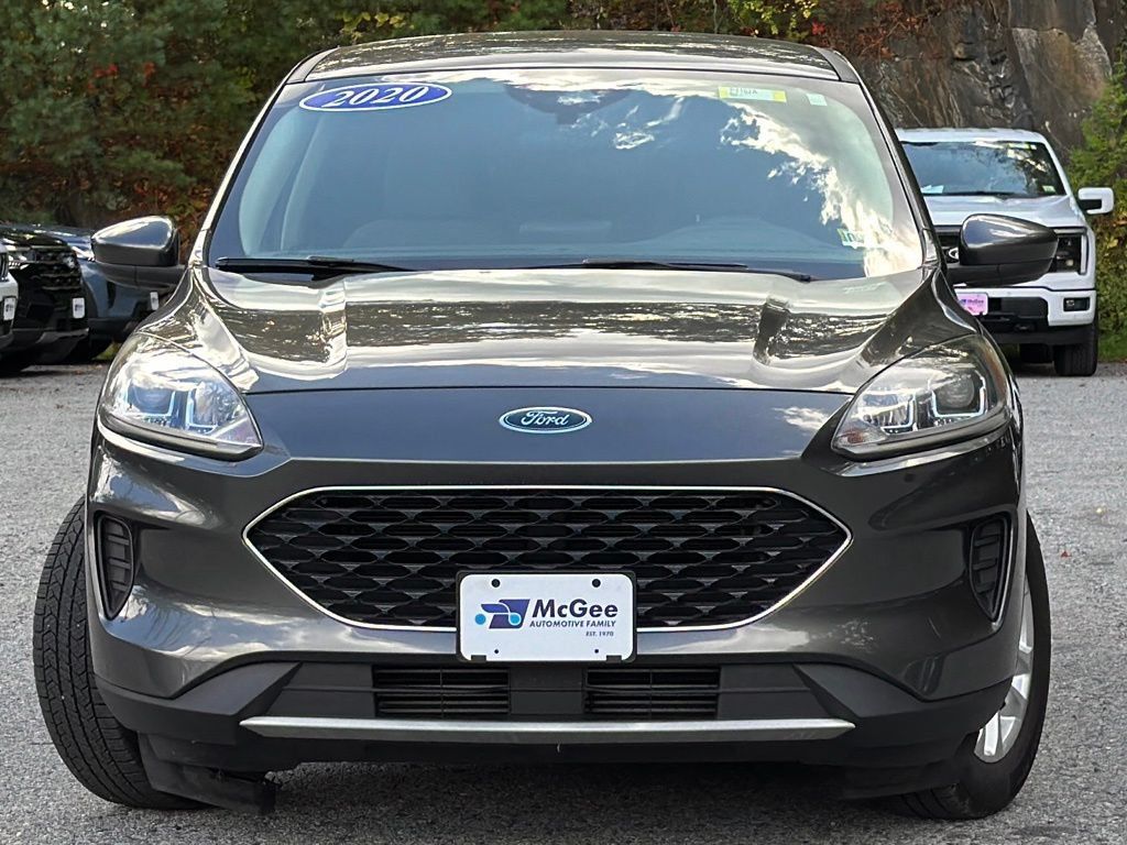 Used 2020 Ford Escape SE FWD image 2