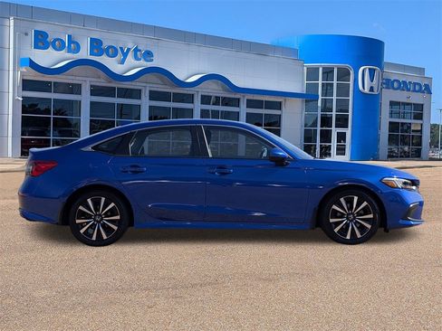 Certified 2023 Honda Civic EX image 6