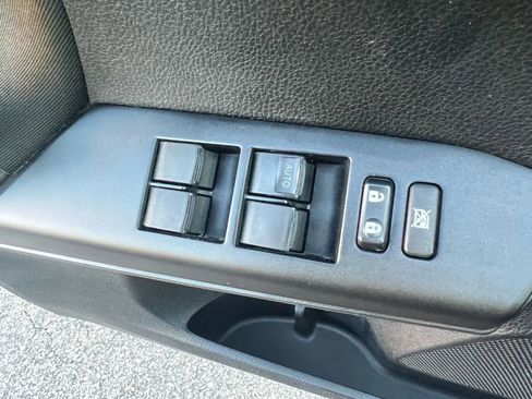 Used 2017 Toyota RAV4 LE image 18