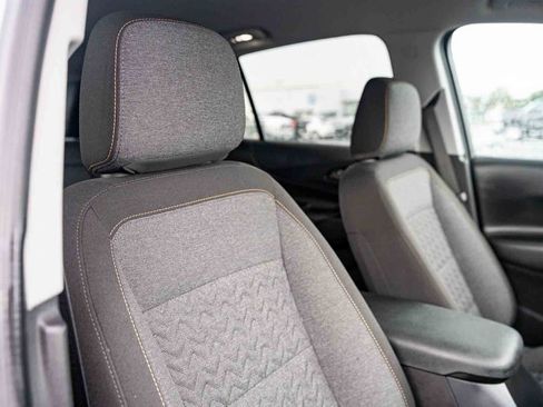 Certified 2024 Chevrolet Equinox LT FWD image 28