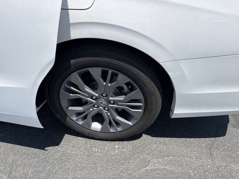 Used 2025 Honda Odyssey Touring image 24