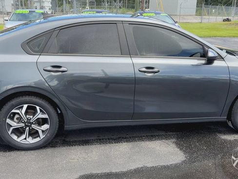 Used 2021 Kia Forte LXS FWD image 9